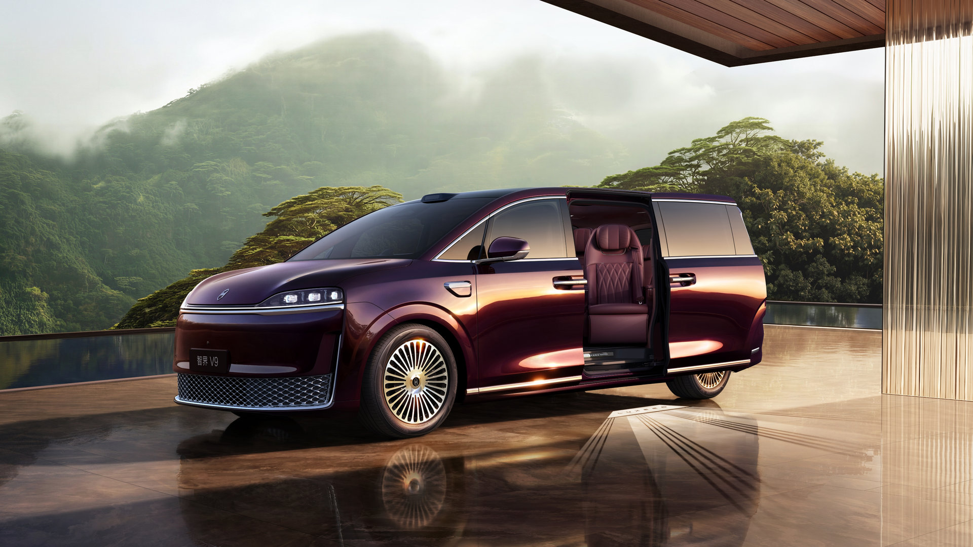 V9 全景智慧旗舰 MPV